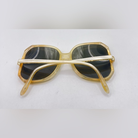 Vintage Tura 616 Beige Oval Sunglasses Frames Only - Picture 4 of 8